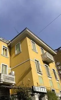 Ca' Grande Hotel Milão 0*,  Itália